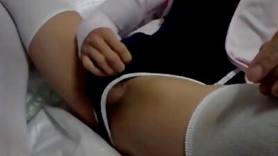 Garota de 18 anos virgem violentamente fodida por um galo vídeo pornô desenho animado enorme